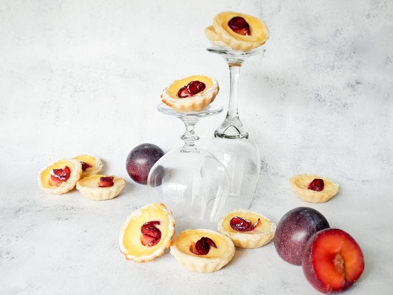 Chinese Egg Tart (dan tat) With Plum Rose