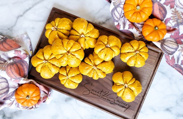 Soft Fluffy Pumpkin Dinner Rolls