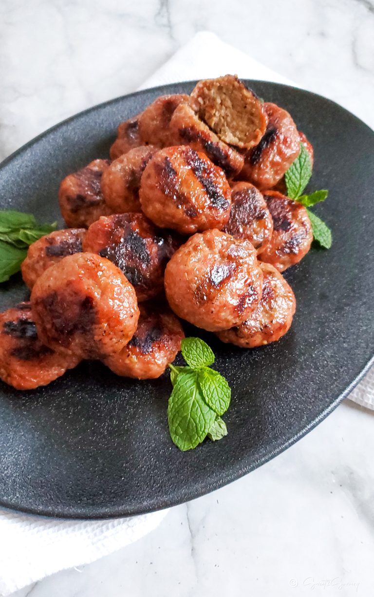 Juicy Vietnamese Grilled Pork Meatballs with Garlic and Lemongrass