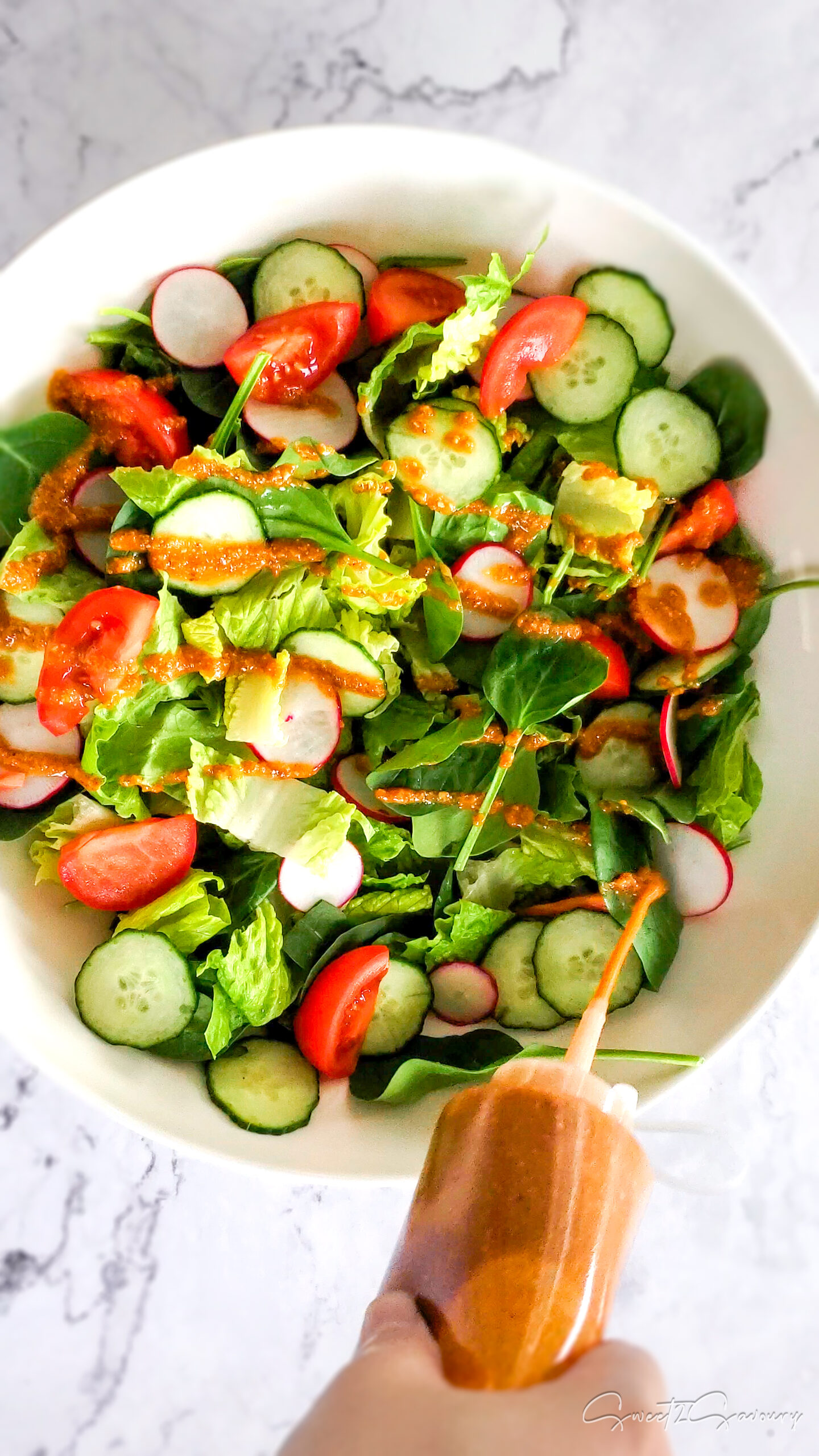 Toasted Sesame Salad Dressing with Fried Garlic (Vinaigrette)